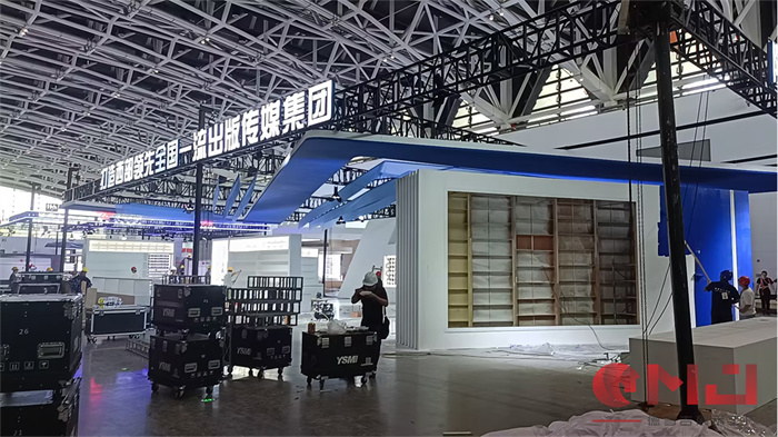  陜西新華出版?zhèn)髅郊瘓F(tuán)展位制作-第十屆中國西部文化產(chǎn)業(yè)博覽會(huì)